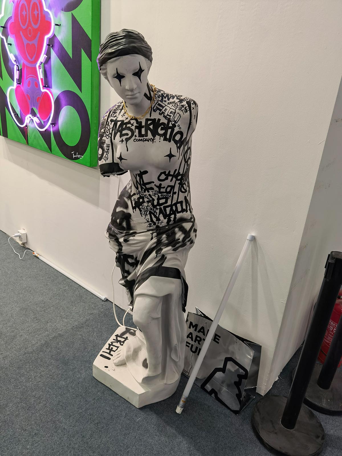 images/art/2021-05-02 艺术北京博览会/3.jpg